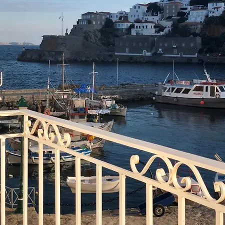 Hydra's View