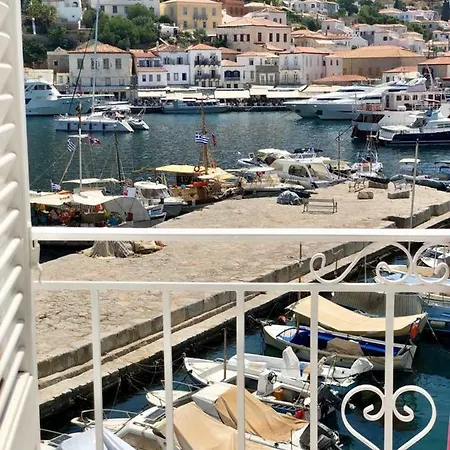 Hydra's View Apartment *