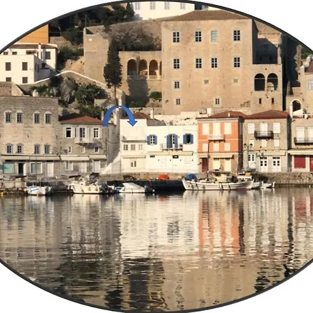Apartment Hydra's View *